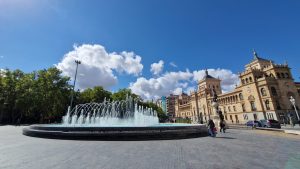 Plaza de Zorrilla desde el inicio de la Acera de Recoletos